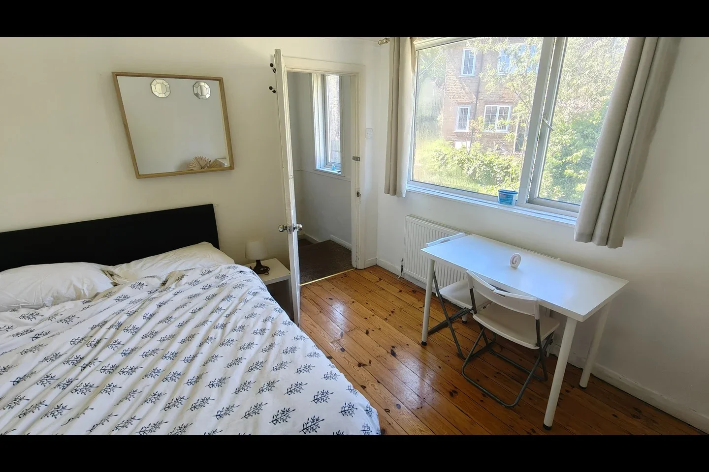 House Buckhold Road in Greater London