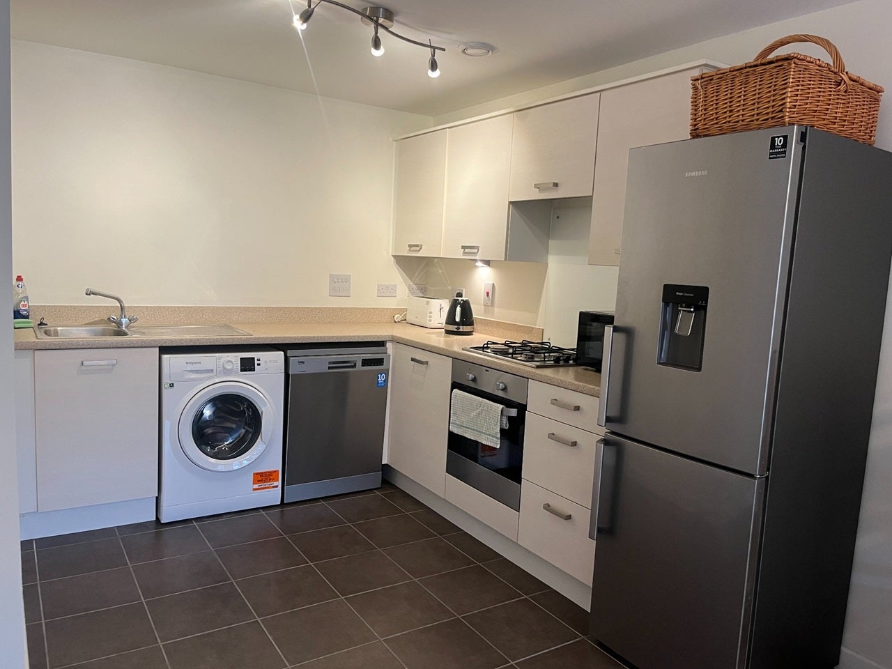 Flat Worcester Close in Greater London