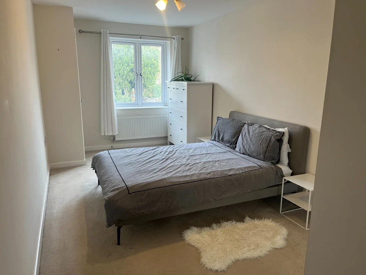 Flat Worcester Close in Greater London