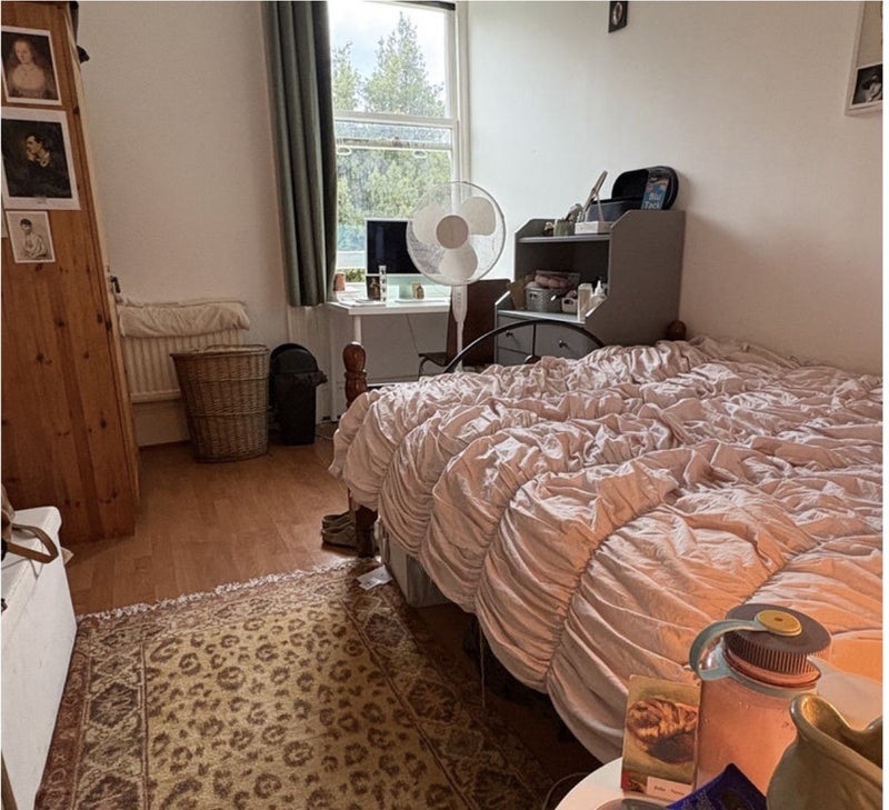 Room Aberdare Gardens in Greater London