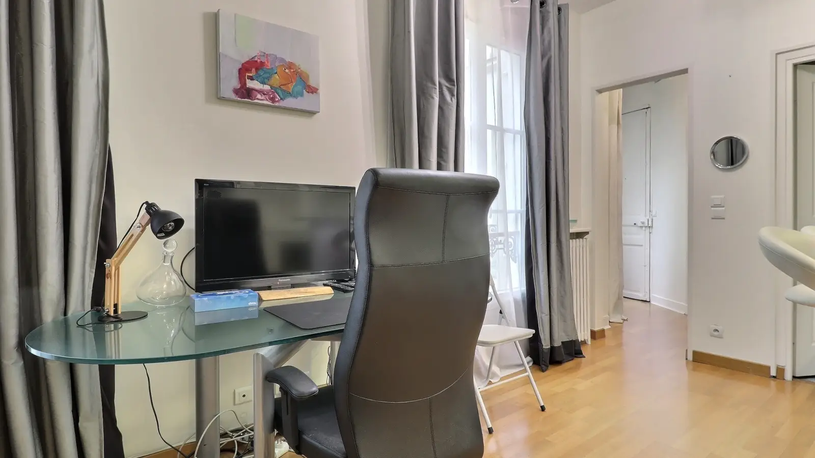 Flat Avenue Georges Mandel in Paris