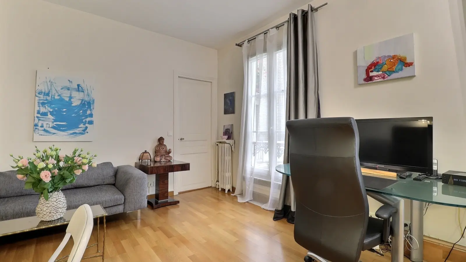 Flat Avenue Georges Mandel in Paris