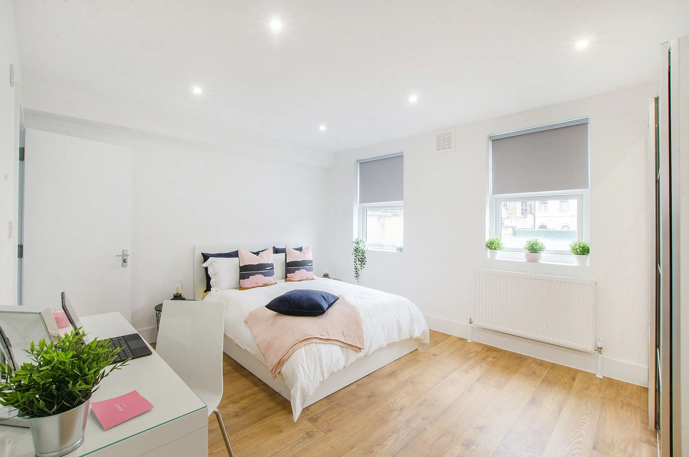Flat Camberwell Road in Greater London
