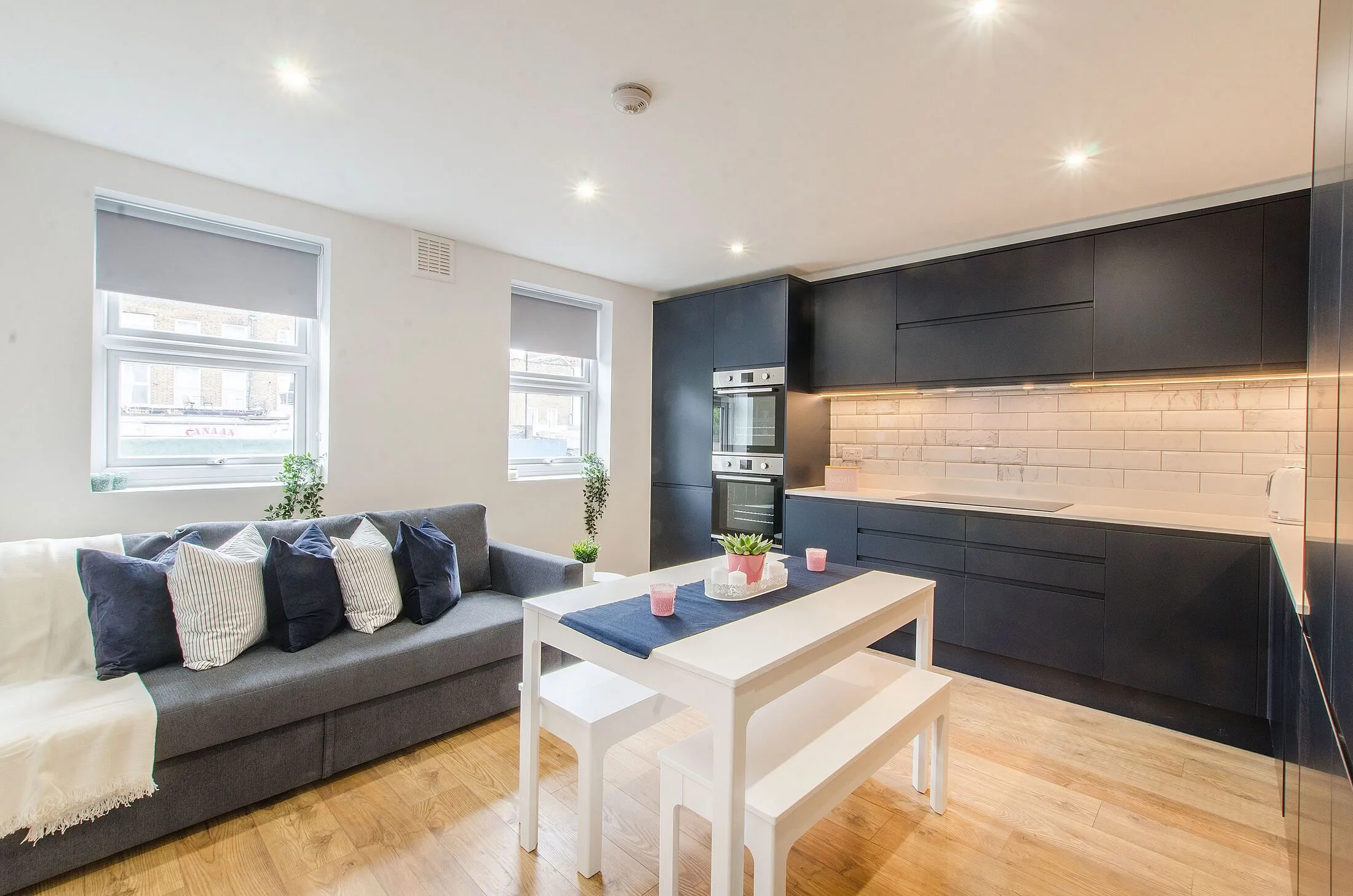 Flat Camberwell Road in Greater London