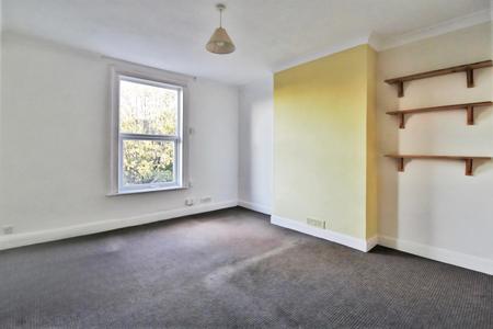 Flat Burlington Road in Ipswich