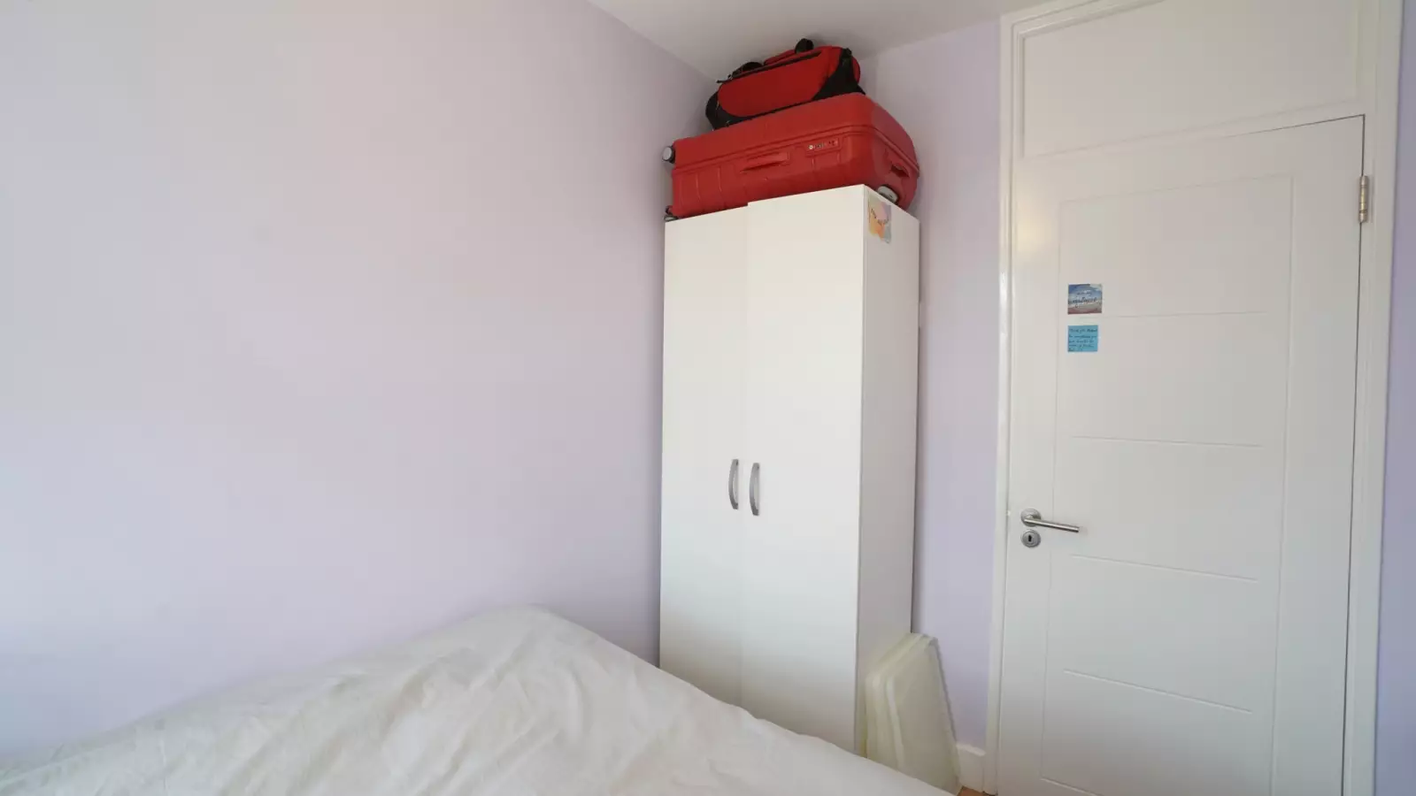 Room Fellows Court in Greater London