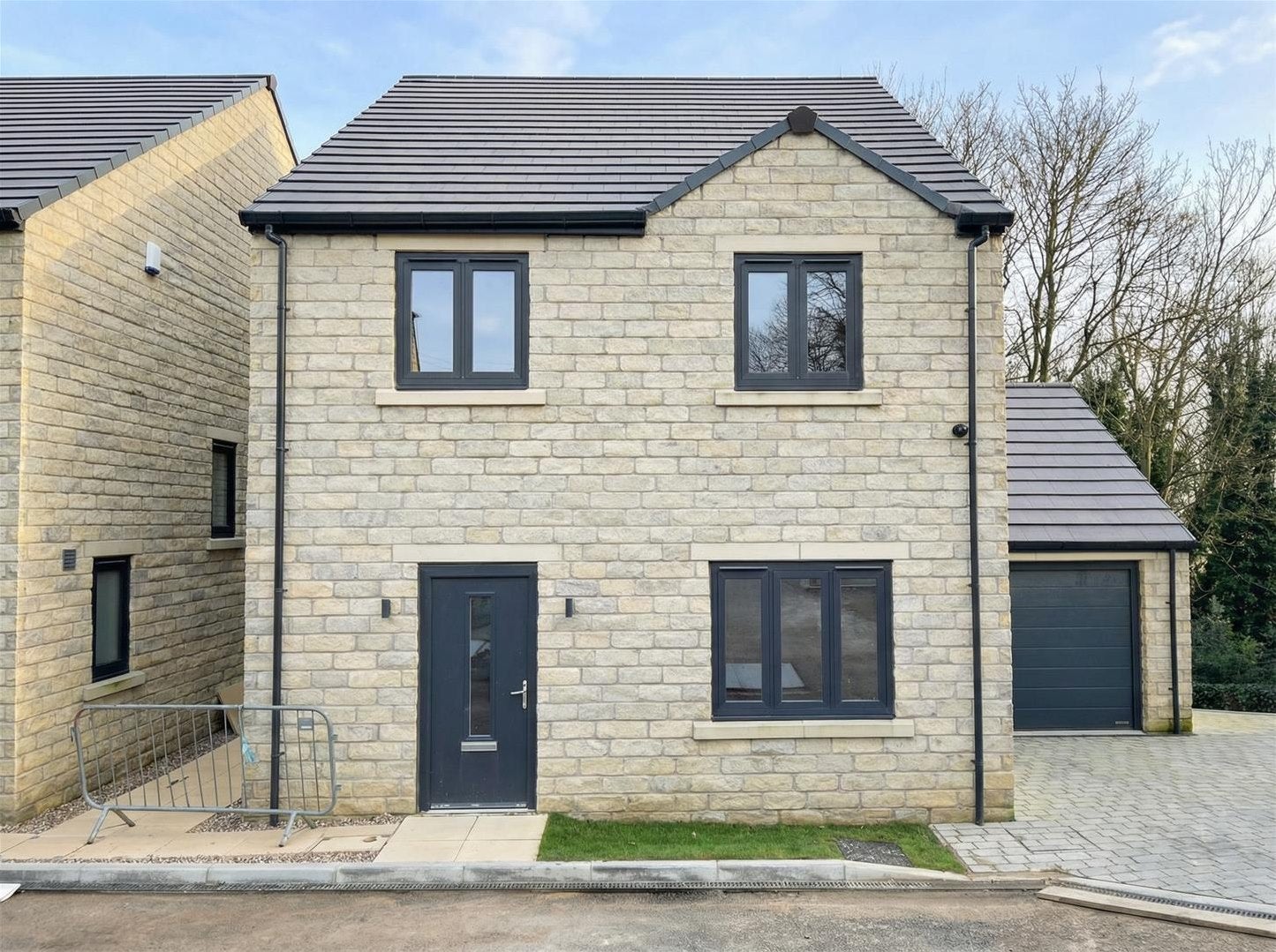 House Headland Lane in Kirklees