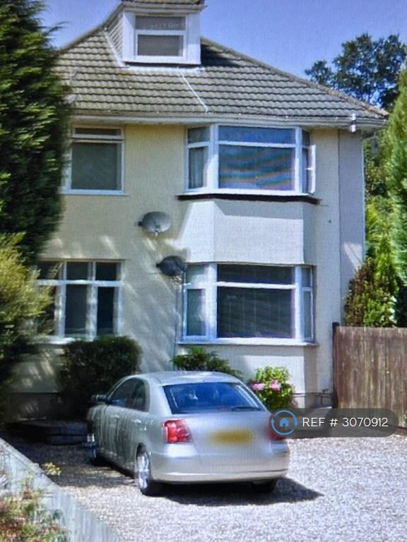 Flat Coy Pond Road in Poole