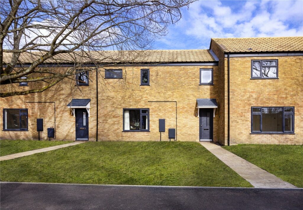 House Australia Terrace in Deepcut