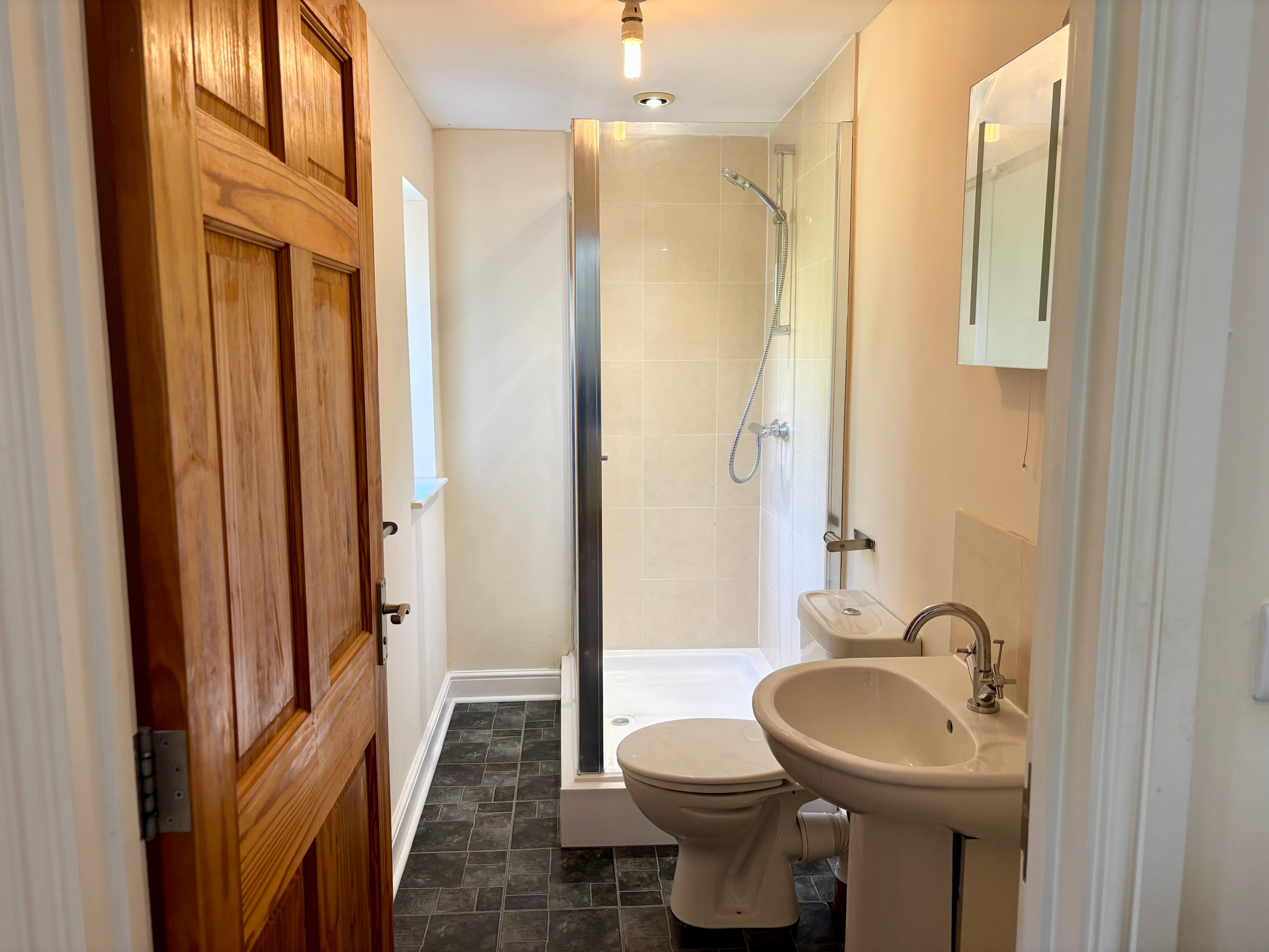 Flat Lower Bath Road in Bridgwater