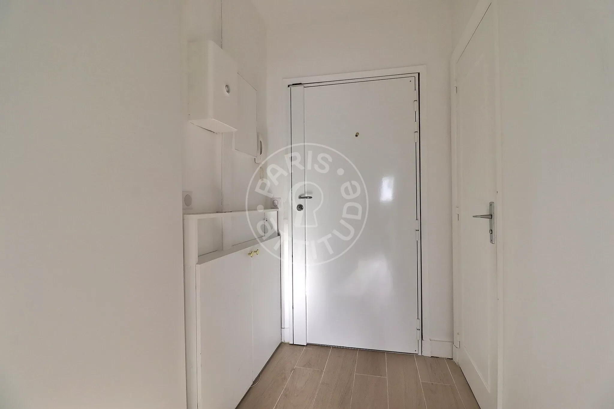 Appartement Passage Commun F8 à Paris