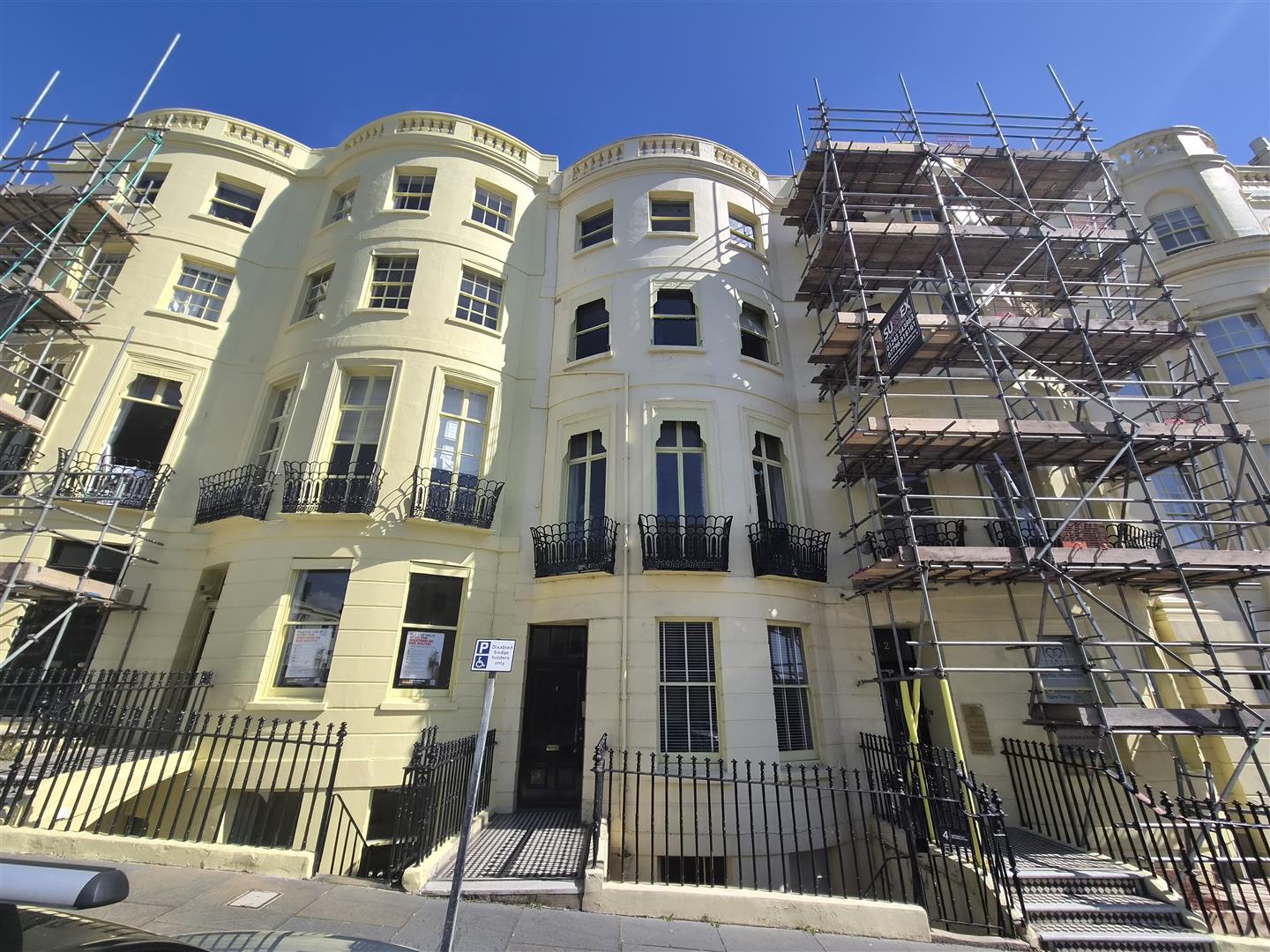 Flat Brunswick Place in Hove