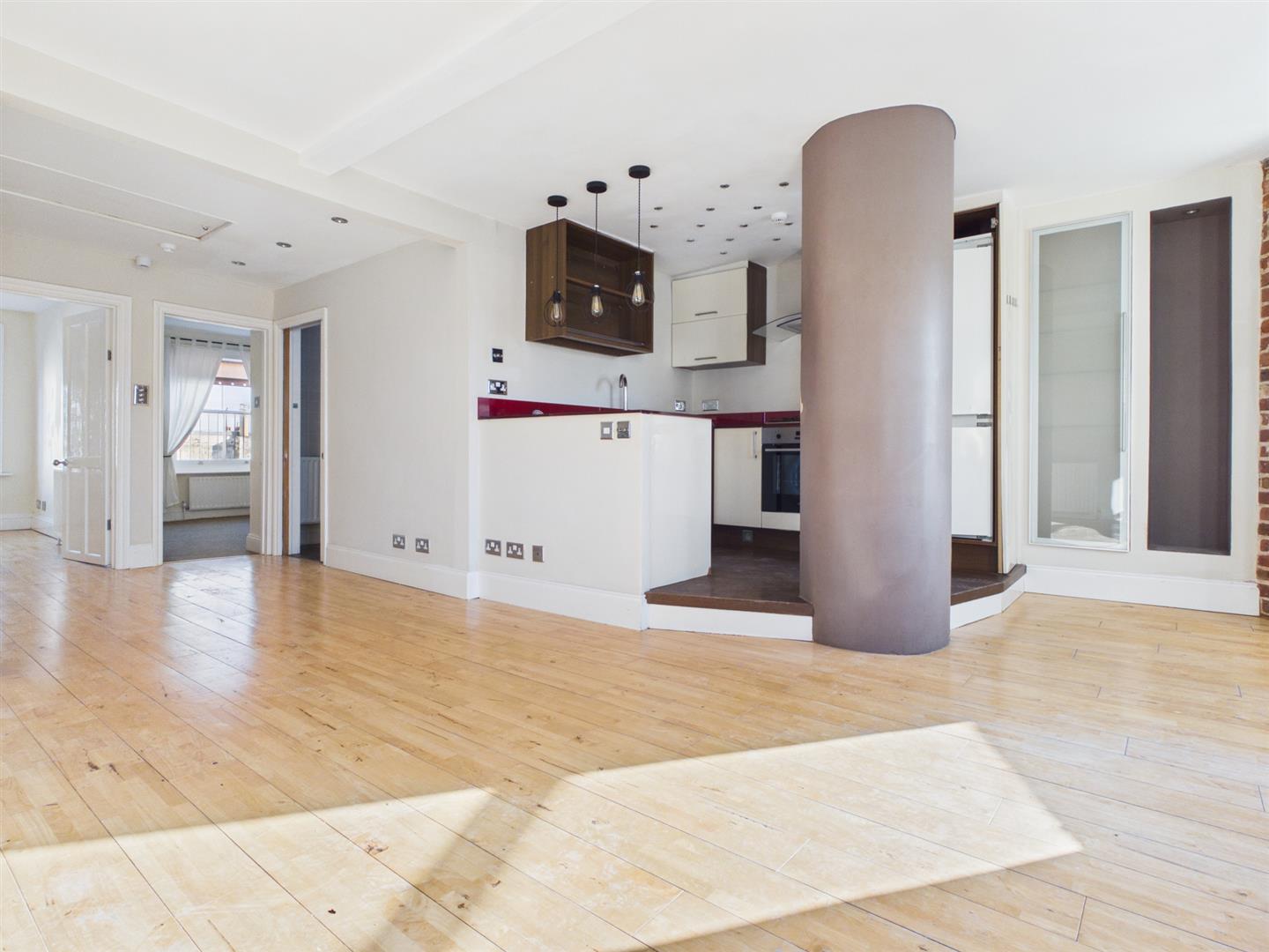 Flat Brunswick Place in Hove