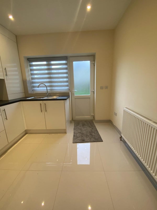 Flat Beckenham Hill Road in Greater London