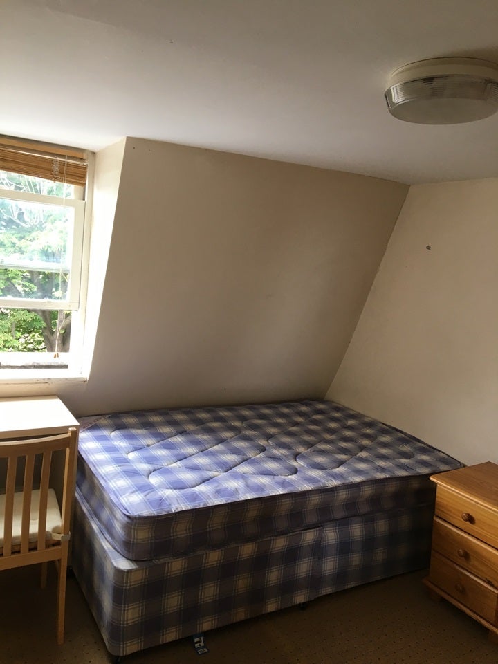 Room Burlington Street in Bath