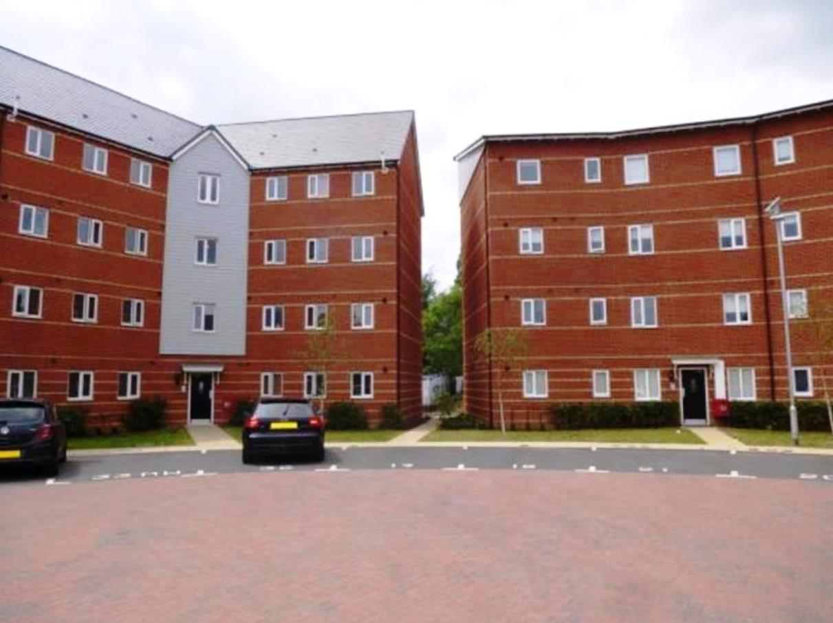 Flat Merton Way in Darlaston