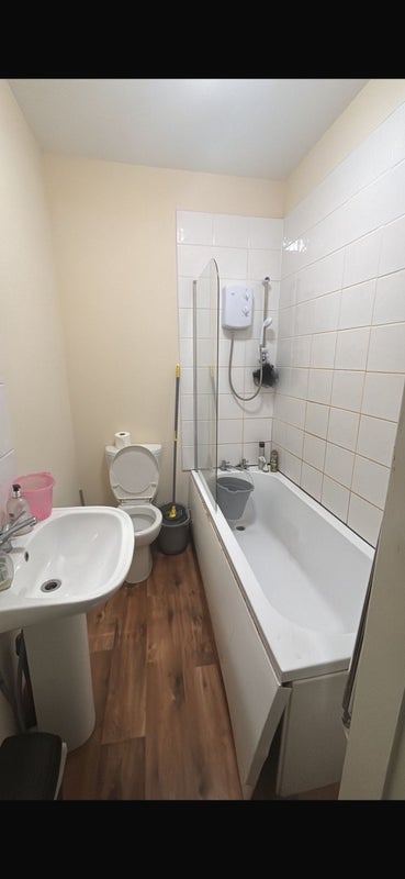 Room Culverwell Drive in Salford
