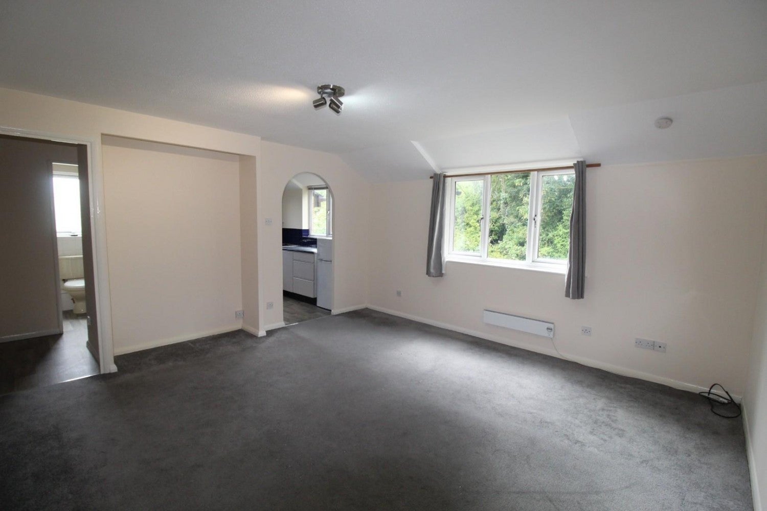 Flat Hopewell Road in North Hertfordshire