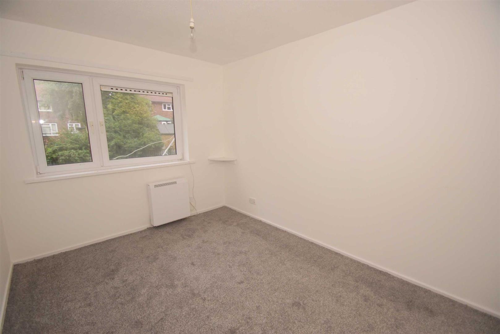 Flat Newhall Green in Leeds