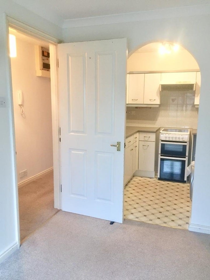 Flat Hopwood Close in Greater London