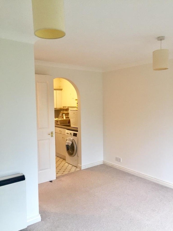 Flat Hopwood Close in Greater London