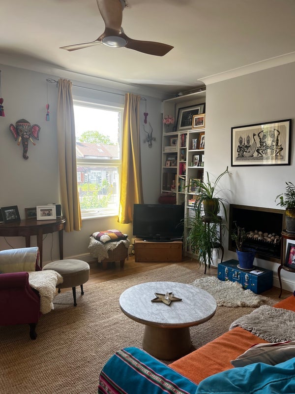 Flat Trinity Road in Greater London