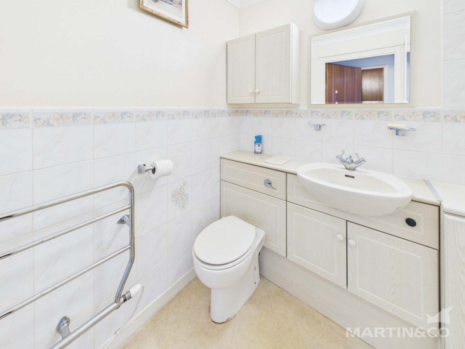 Flat Castle Close in Arun