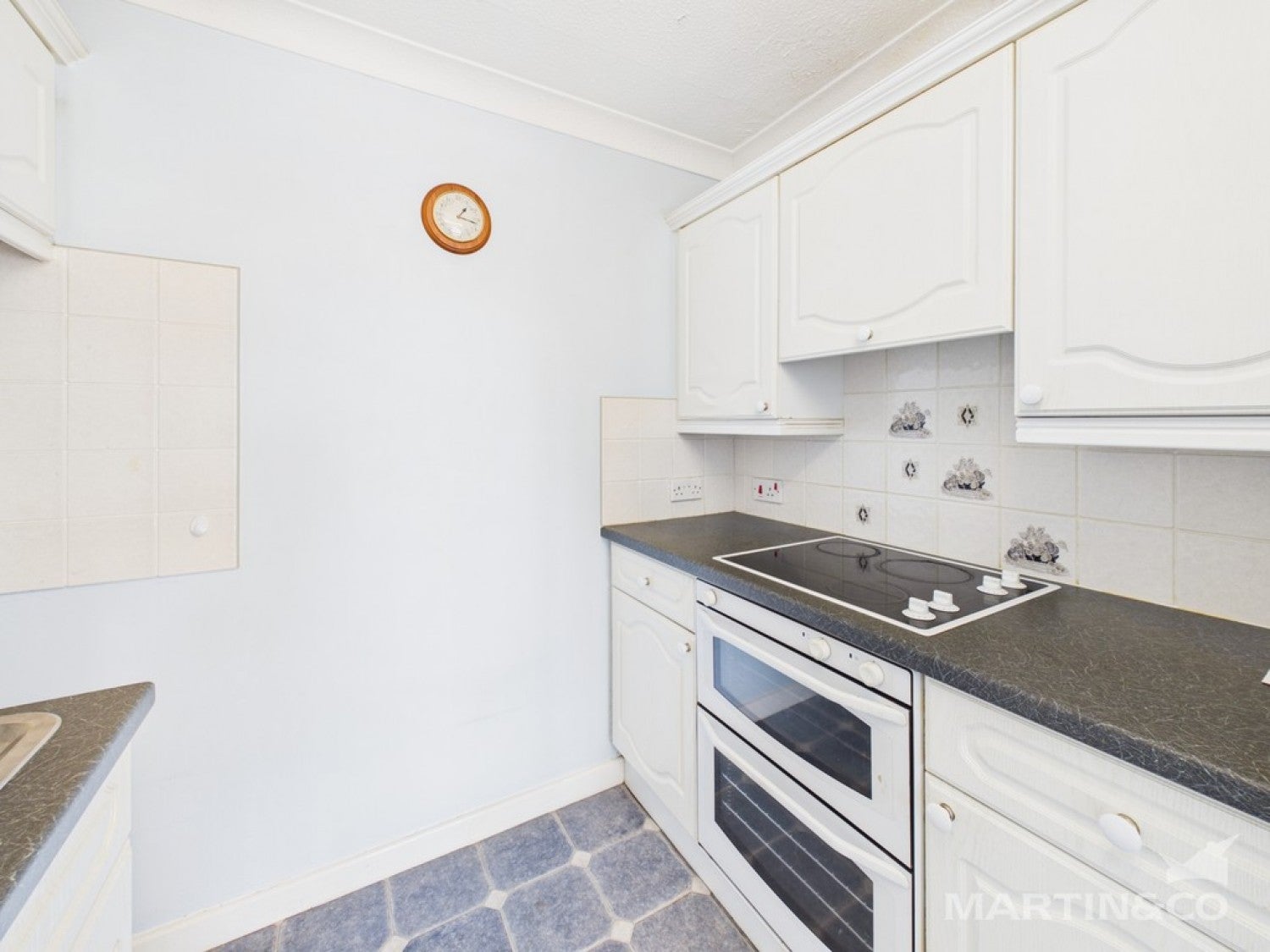 Flat Castle Close in Arun