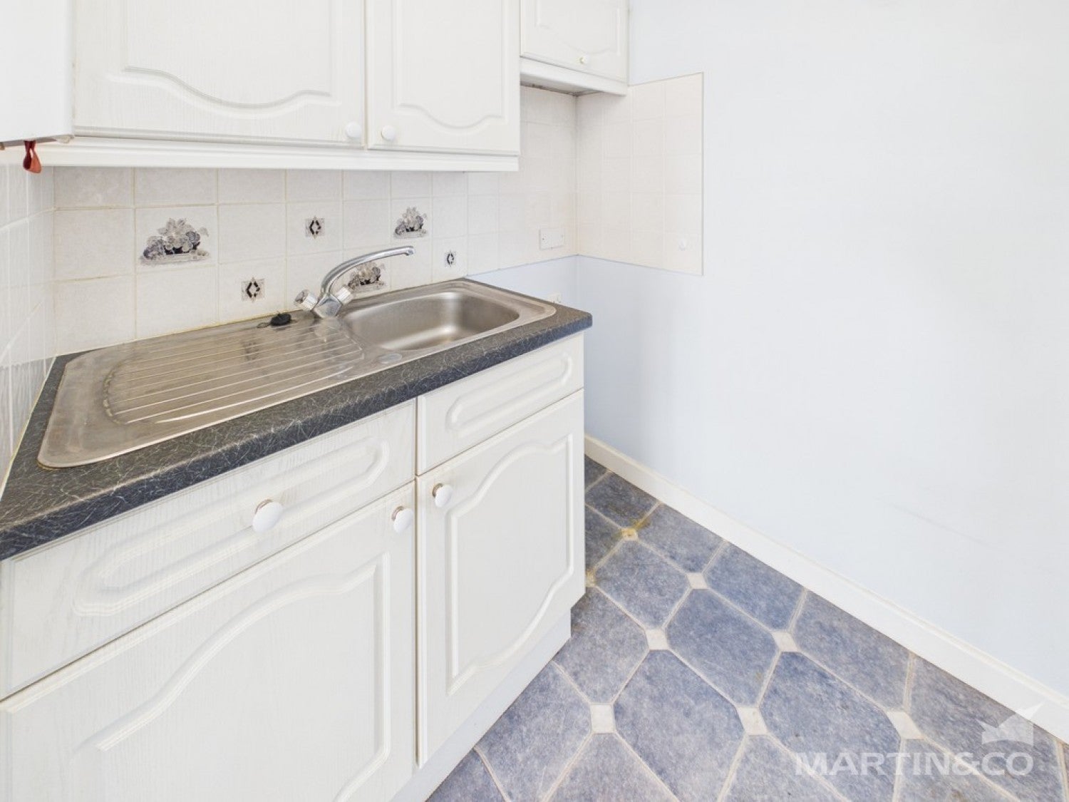 Flat Castle Close in Arun