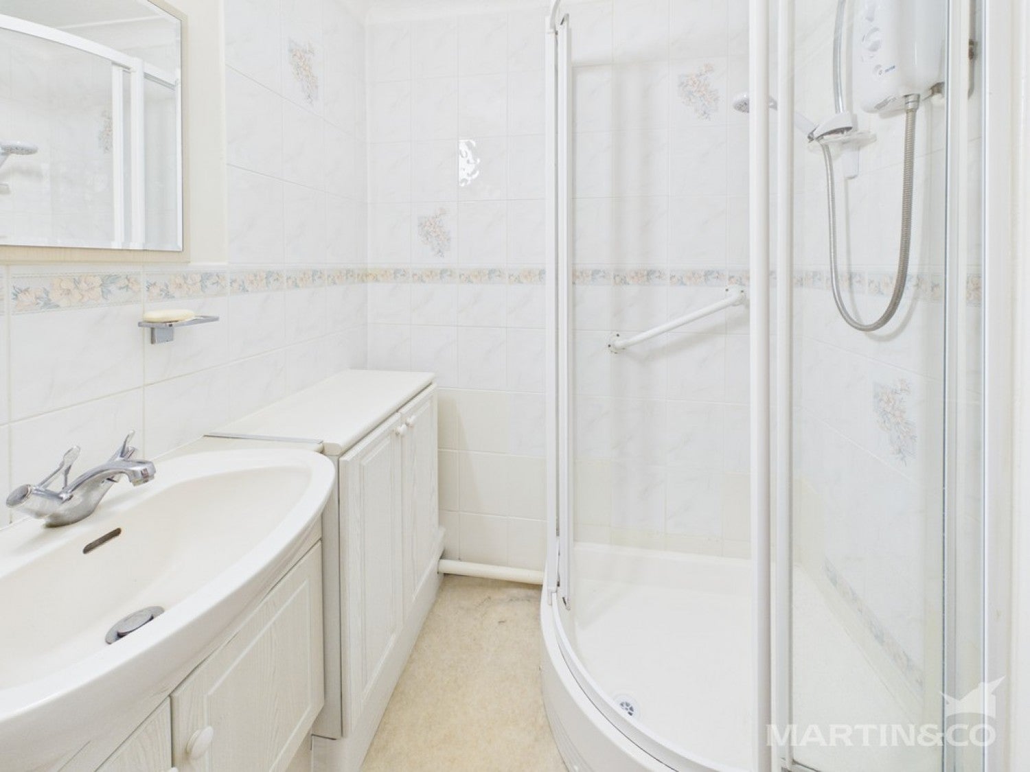 Flat Castle Close in Arun
