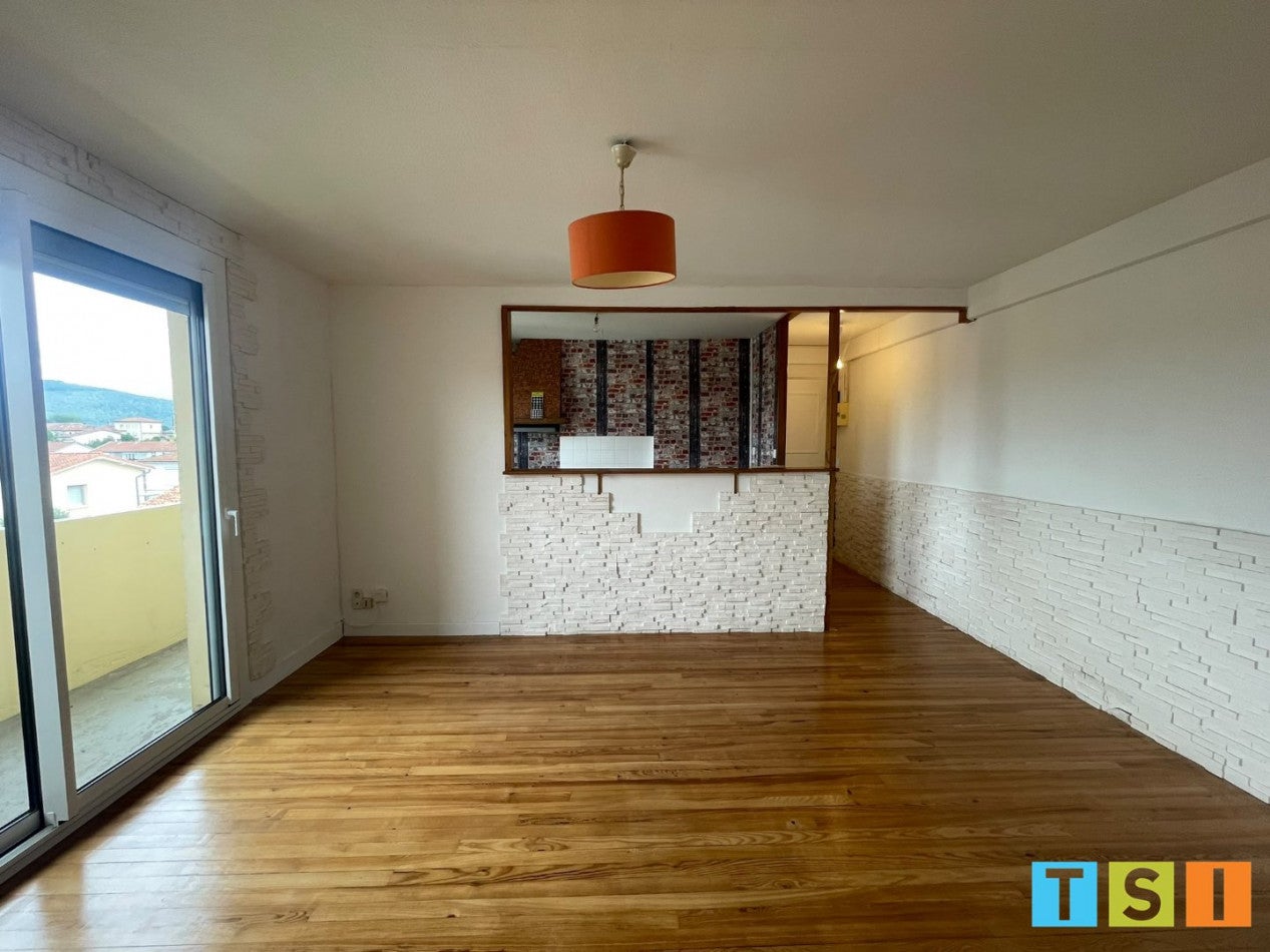 Appartement Rue des Sallières à Ausson