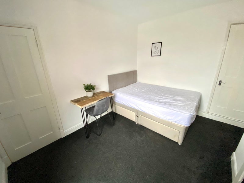 Room Grasmere Street in Leicester