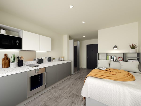 Flat Clifton Rise in London
