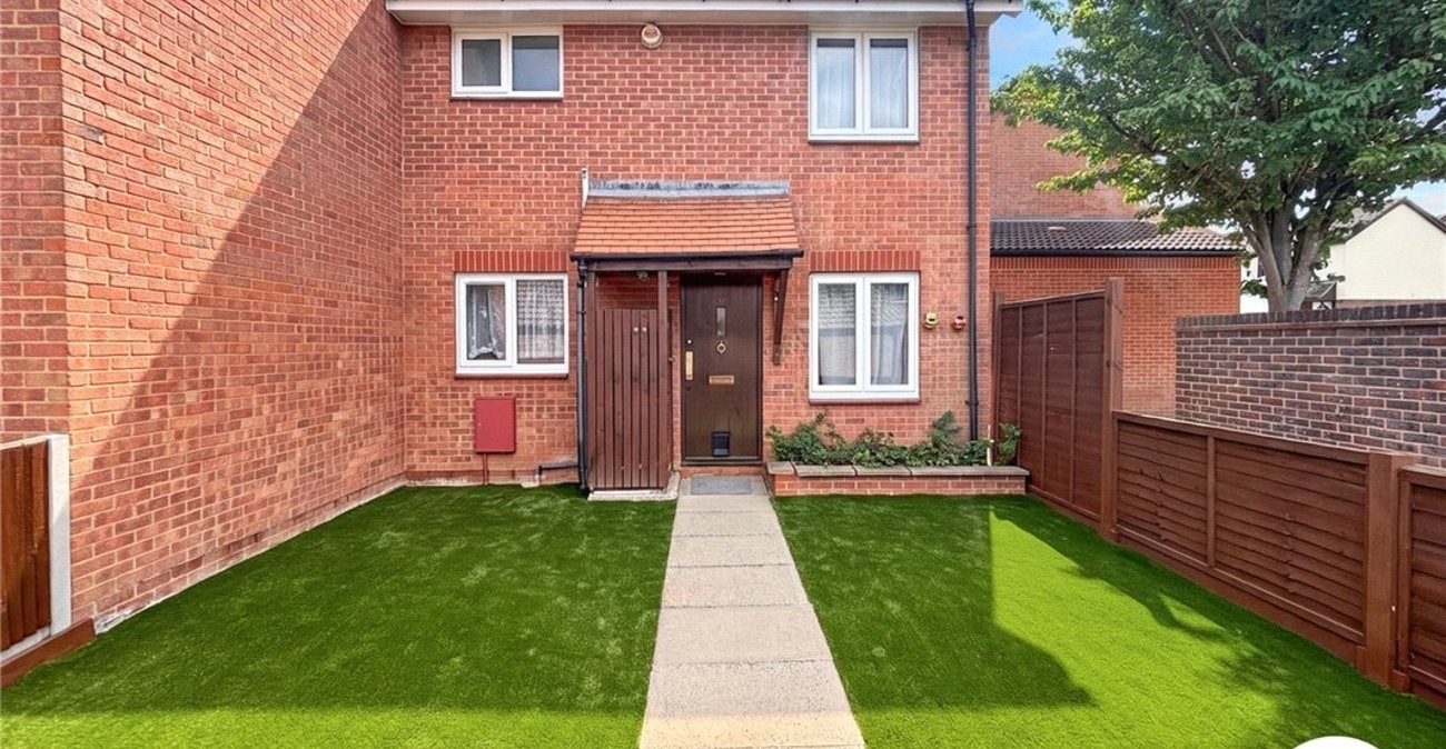 Flat The Oaks in Swanley
