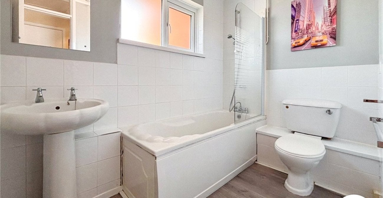 Flat The Oaks in Swanley