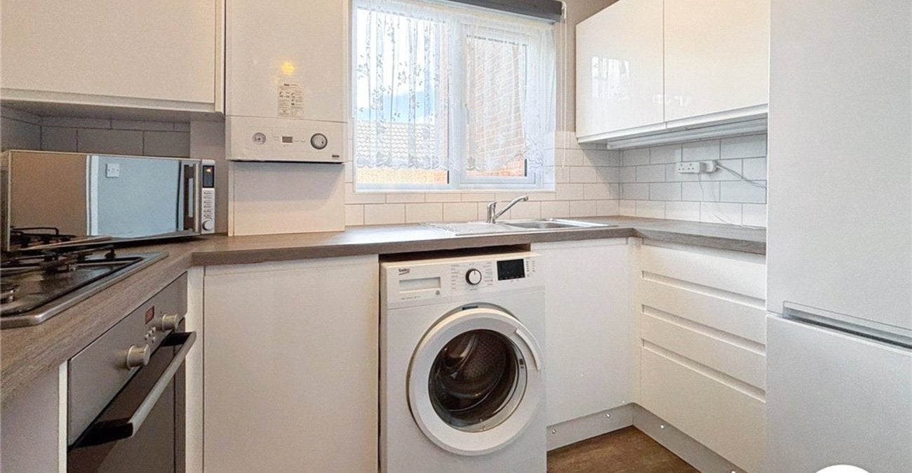 Flat The Oaks in Swanley