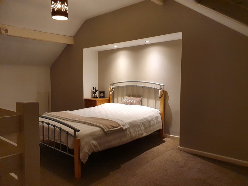Room Dovercourt Road in Sheffield