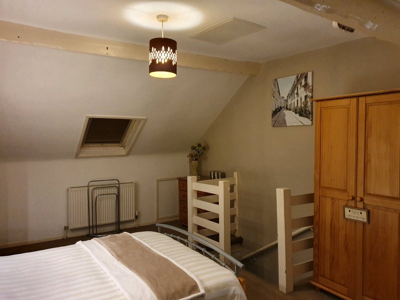 Room Dovercourt Road in Sheffield