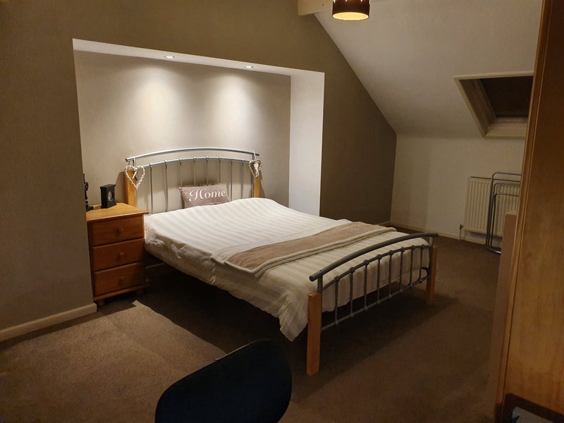 Room Dovercourt Road in Sheffield