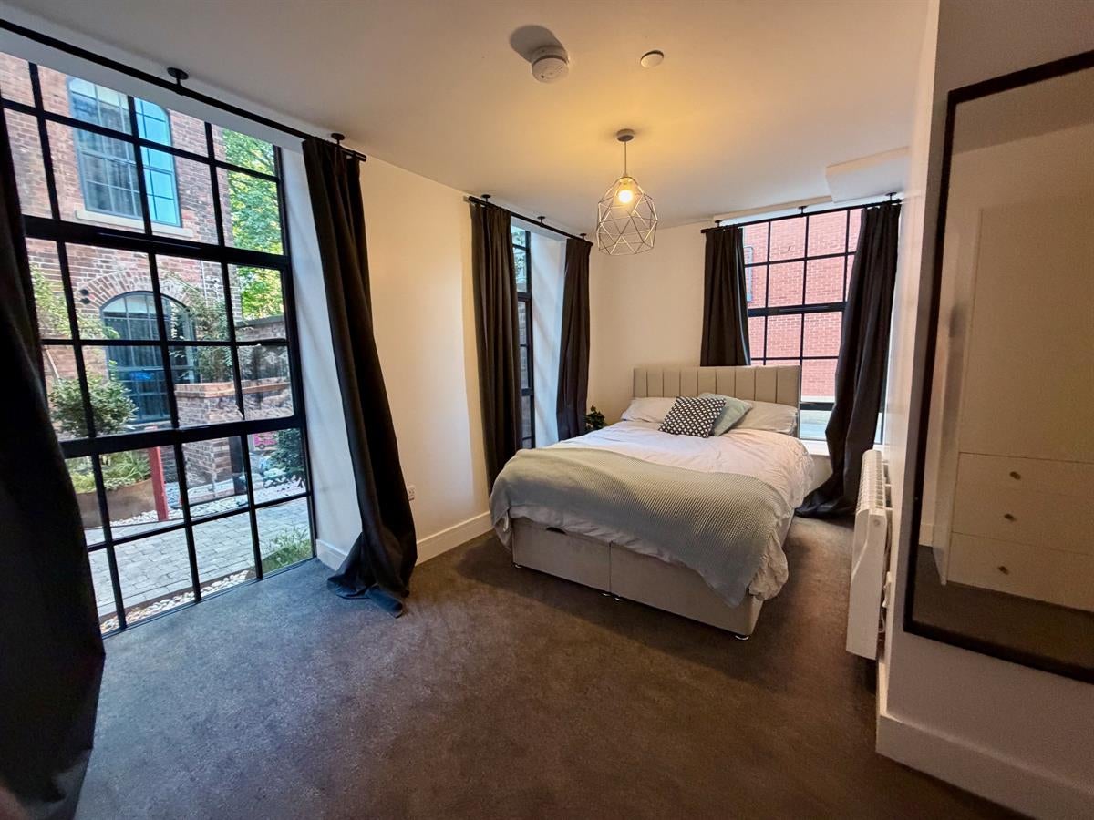Flat Woolpack Lane in Nottingham