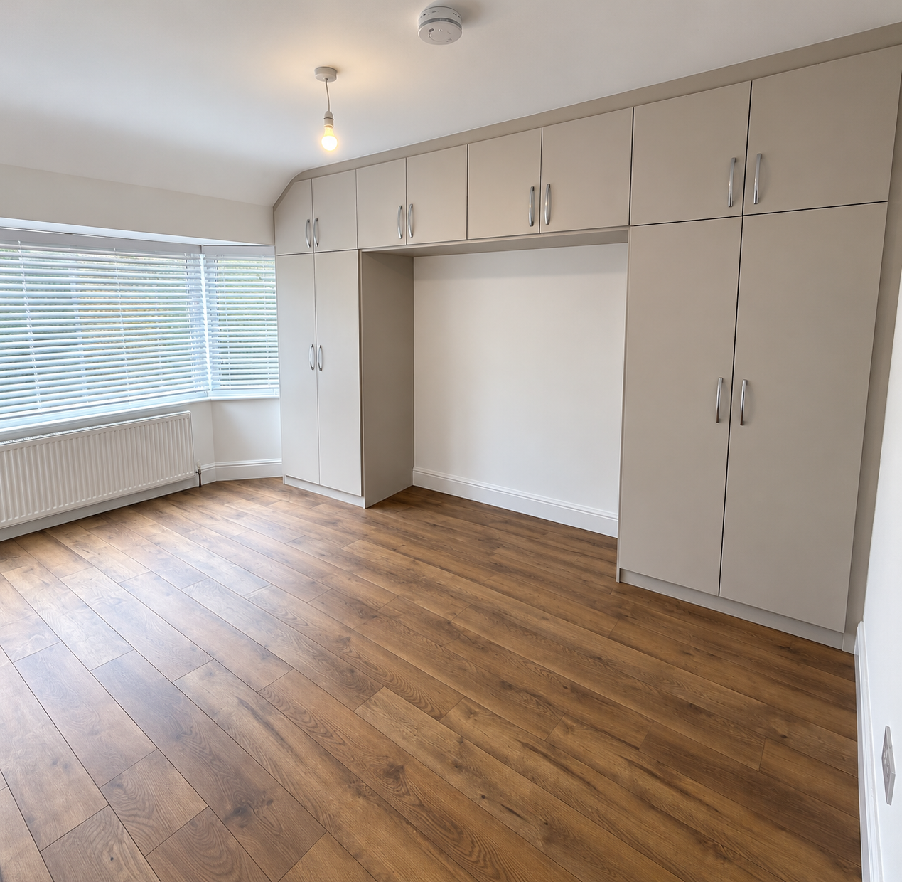 House Chaucer Avenue in Greater London