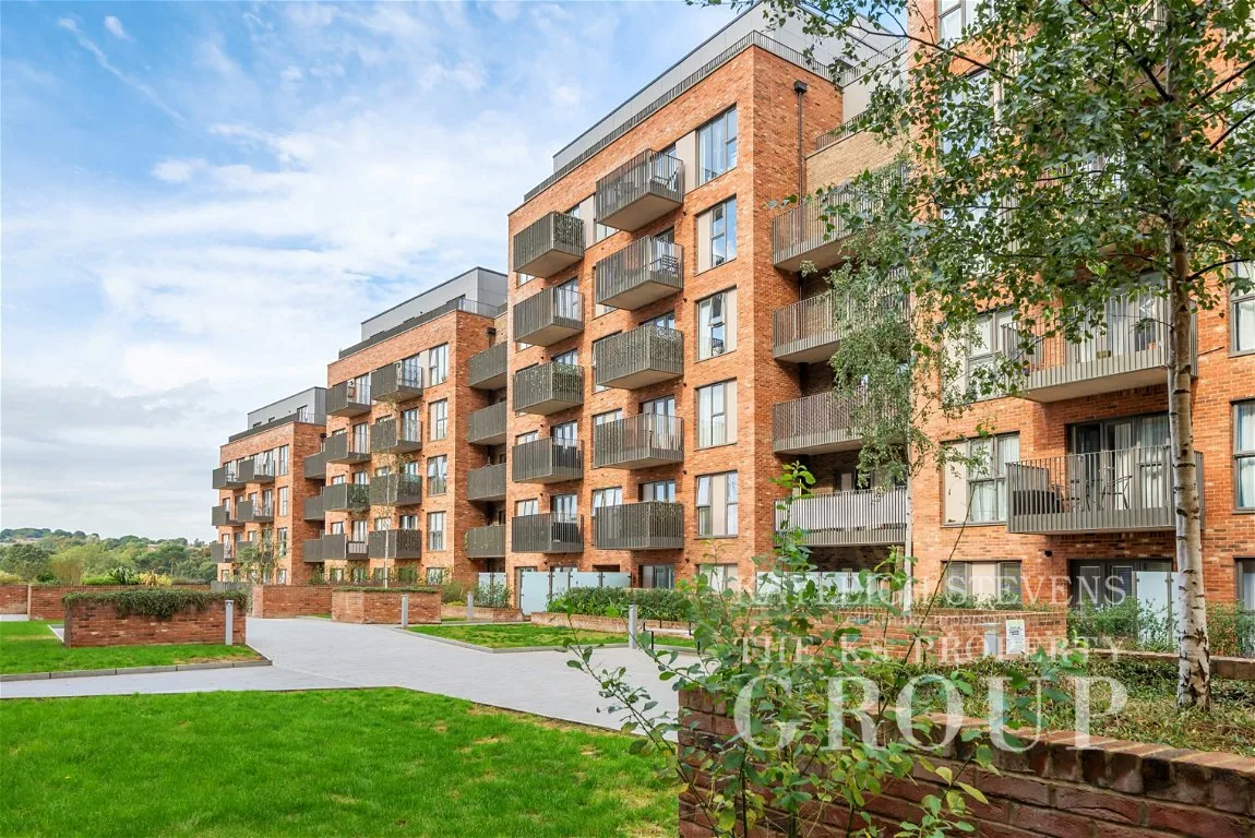 Flat Bambridge Court in Maidstone