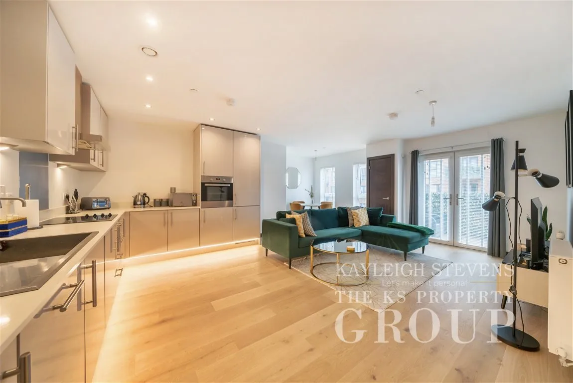 Flat Bambridge Court in Maidstone
