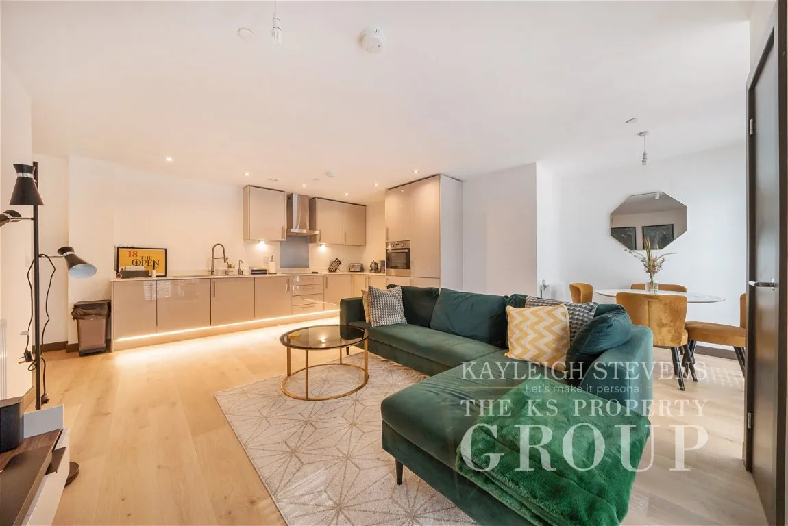 Flat Bambridge Court in Maidstone