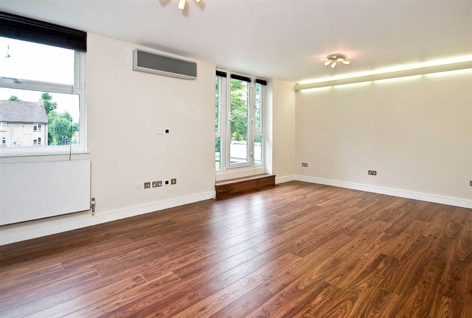 House Finchley Road in Greater London
