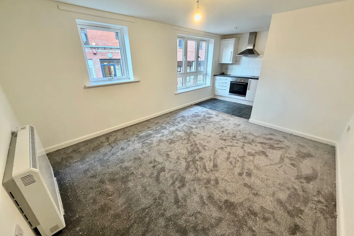 Flat Hollow Stone in Nottingham