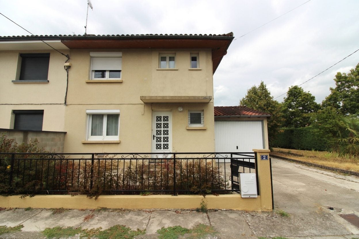 House Rue Edmond Rostand in Montauban