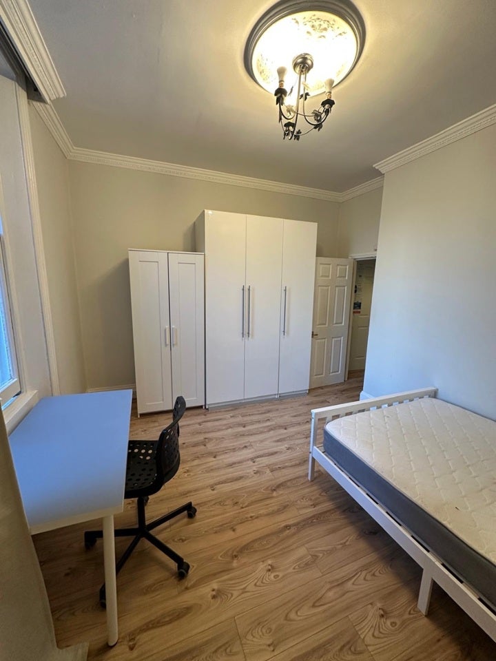 Room Lexham Gardens in Greater London