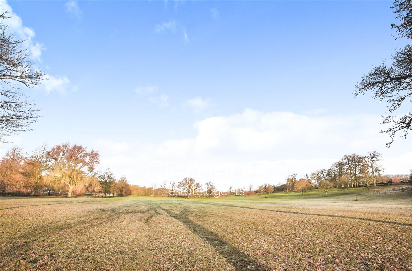 Flat Selden Hill in Dacorum