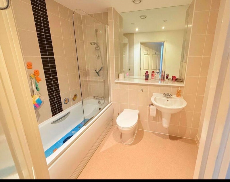 Room Jude Street in Greater London